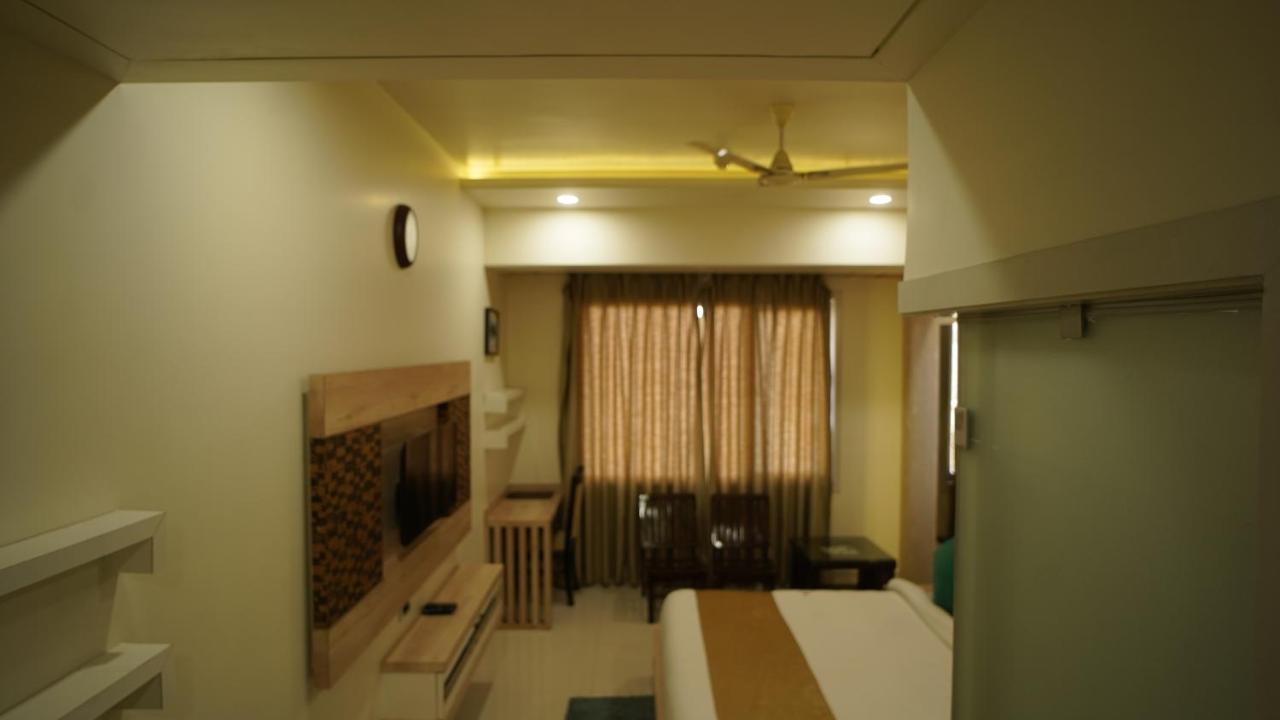 Wisteria Blue Hotel Samarda Kaliasot Exterior photo